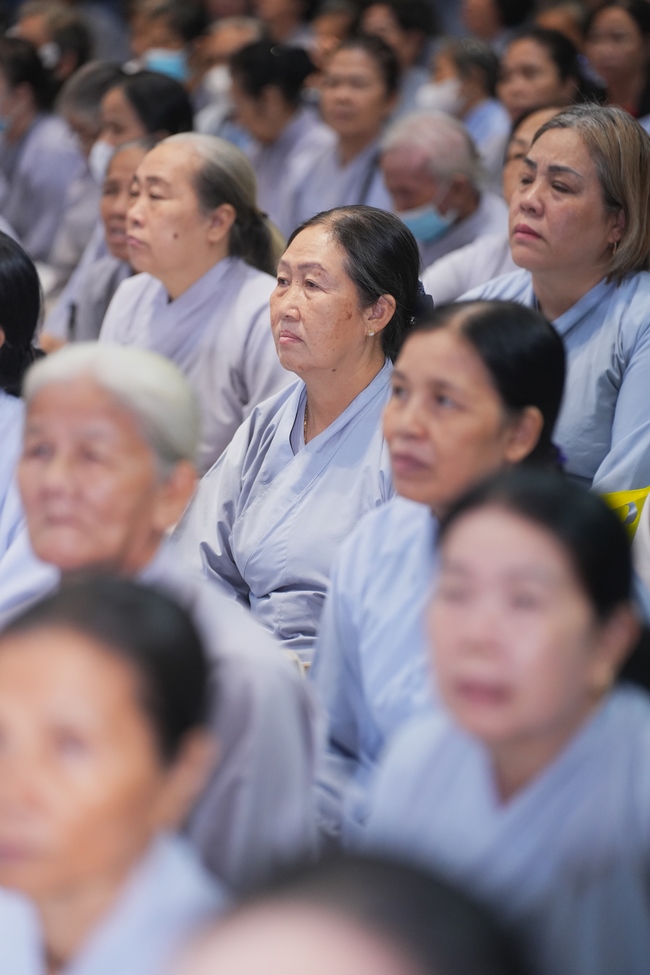KHÓA TU NIỆM PHẬT MỘT NGÀY | CHÙA HOẰNG PHÁP.
