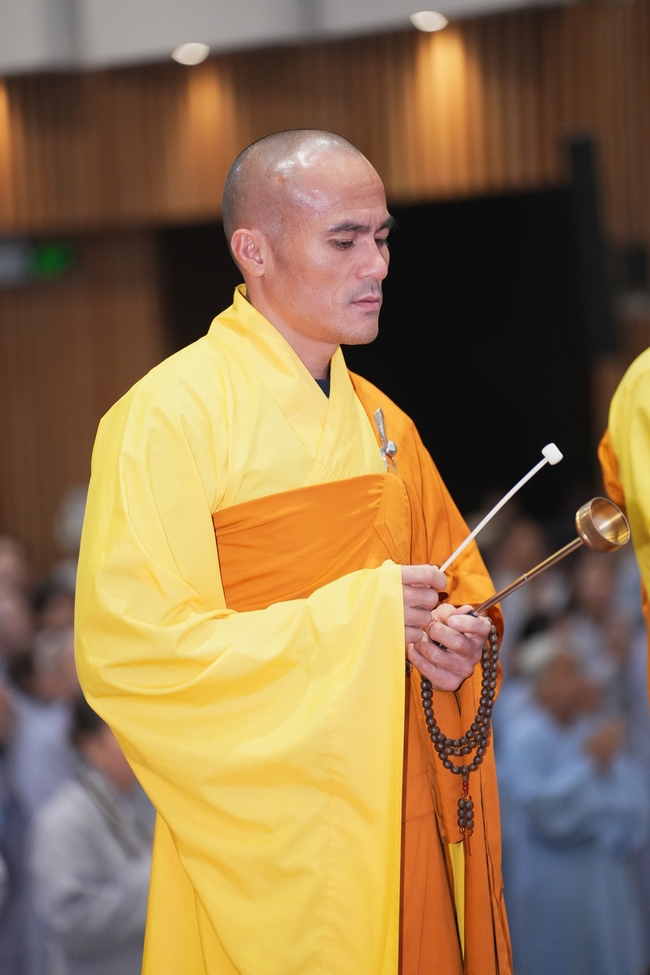 KHÓA TU NIỆM PHẬT MỘT NGÀY | CHÙA HOẰNG PHÁP.
