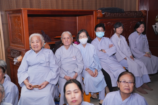 KHÓA TU NIỆM PHẬT MỘT NGÀY | CHÙA HOẰNG PHÁP.