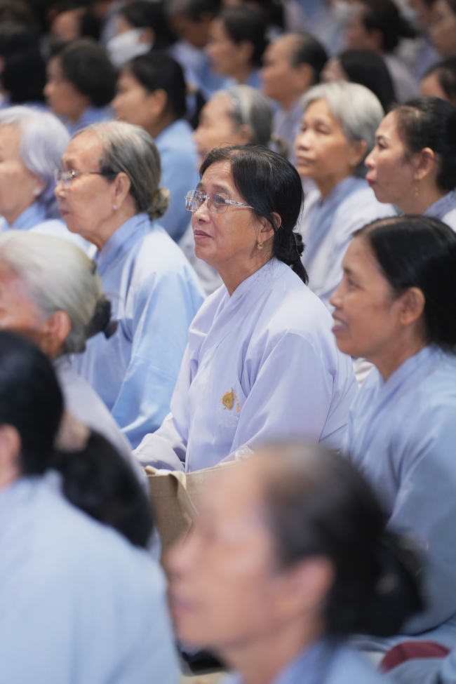 KHÓA TU NIỆM PHẬT MỘT NGÀY | CHÙA HOẰNG PHÁP.