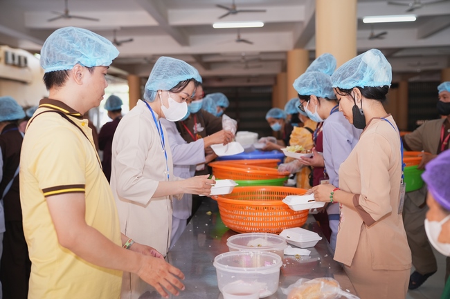 KHÓA TU NIỆM PHẬT MỘT NGÀY | CHÙA HOẰNG PHÁP.