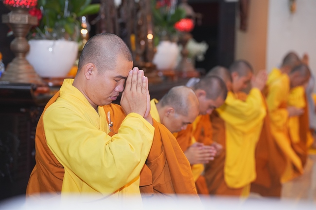 LỄ VÍA ĐỨC BỒ-TÁT QUÁN THẾ ÂM XUẤT GIA | CHÙA HOẰNG PHÁP.