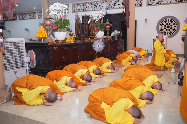 LỄ VÍA ĐỨC BỒ-TÁT QUÁN THẾ ÂM XUẤT GIA | CHÙA HOẰNG PHÁP.