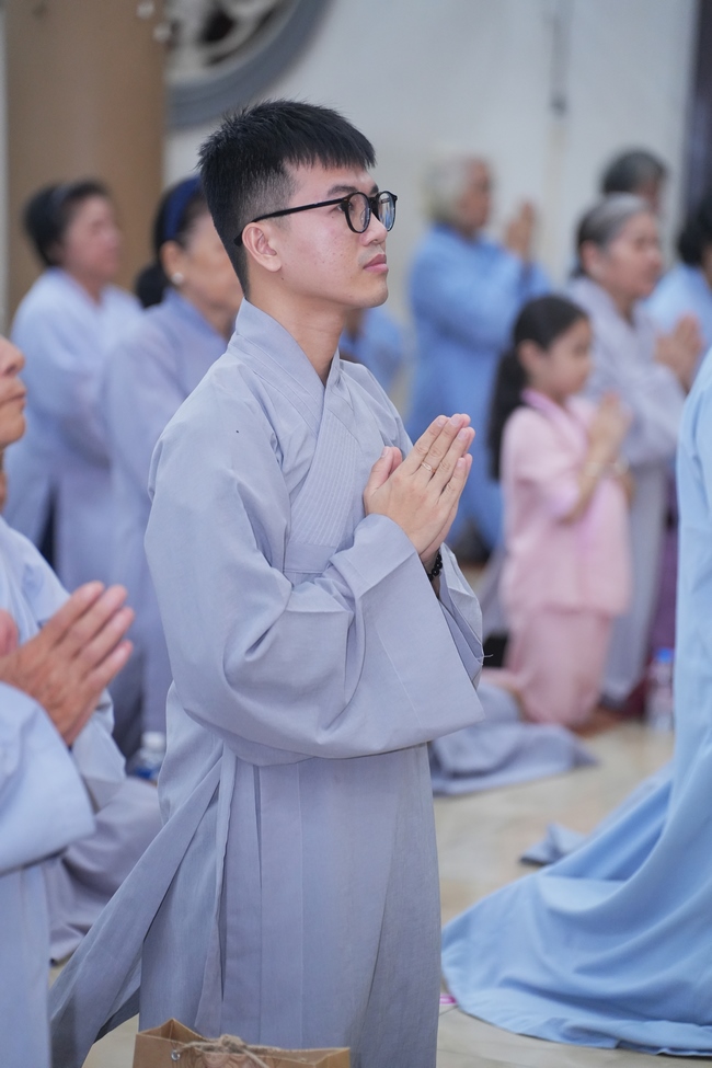 LỄ VÍA ĐỨC BỒ-TÁT QUÁN THẾ ÂM XUẤT GIA | CHÙA HOẰNG PHÁP.