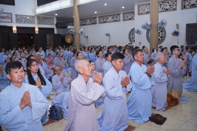 LỄ VÍA ĐỨC BỒ-TÁT QUÁN THẾ ÂM XUẤT GIA | CHÙA HOẰNG PHÁP.