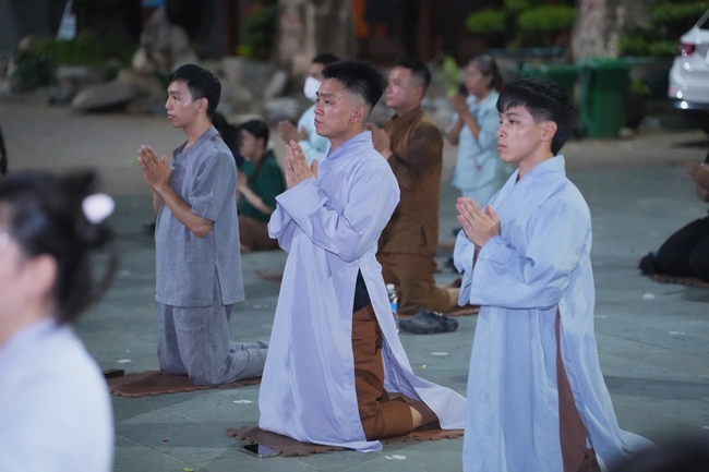 LỄ VÍA ĐỨC BỒ-TÁT QUÁN THẾ ÂM XUẤT GIA | CHÙA HOẰNG PHÁP.