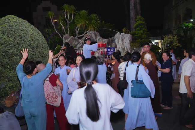 LỄ VÍA ĐỨC BỒ-TÁT QUÁN THẾ ÂM XUẤT GIA | CHÙA HOẰNG PHÁP.