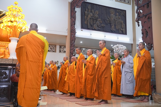 LỄ VÍA ĐỨC BỒ-TÁT QUÁN THẾ ÂM XUẤT GIA | CHÙA HOẰNG PHÁP.