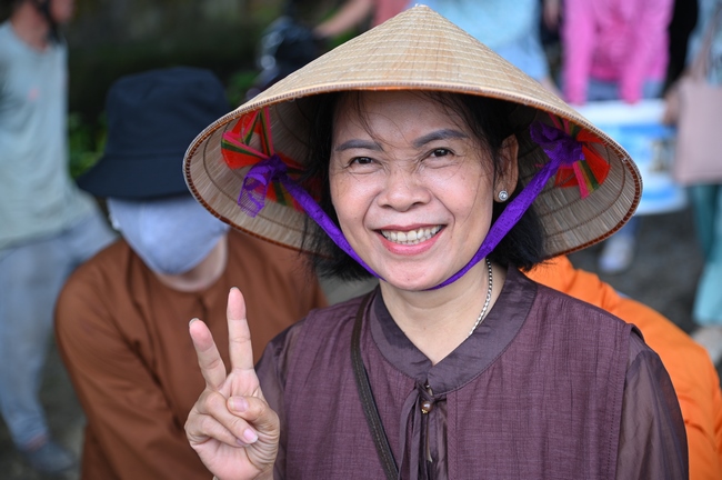 PHÓNG SINH TẠI BẾN PHÀ BÌNH MỸ.