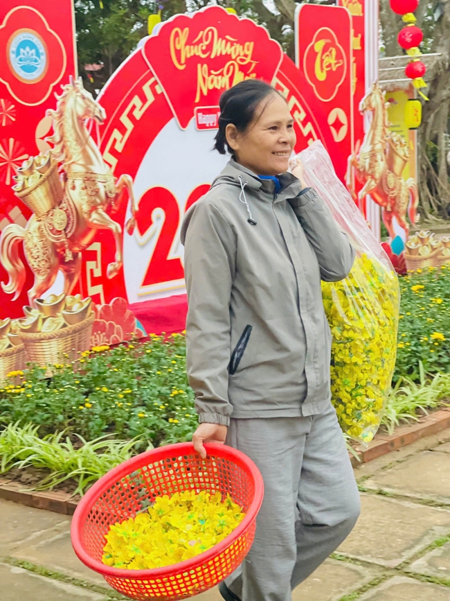 Chùa Đống Cao (Thanh Hóa) - Khoá tu cuối năm: Lễ tất niên và phát quà tết Bính Ngọ.