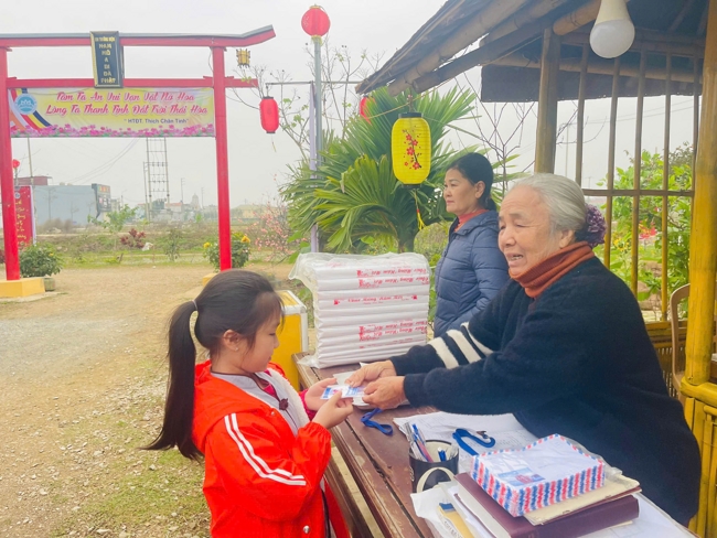 Chùa Đống Cao (Thanh Hóa) - Khoá tu cuối năm: Lễ tất niên và phát quà tết Bính Ngọ.