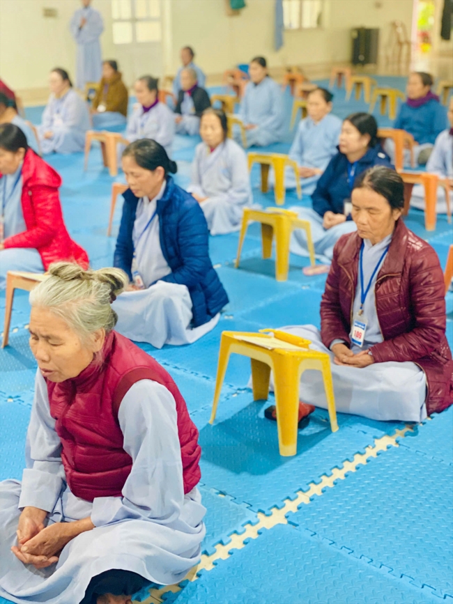 Chùa Đống Cao (Thanh Hóa) - Khoá tu cuối năm: Lễ tất niên và phát quà tết Bính Ngọ.