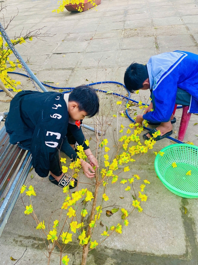 Chùa Đống Cao (Thanh Hóa) - Khoá tu cuối năm: Lễ tất niên và phát quà tết Bính Ngọ.
