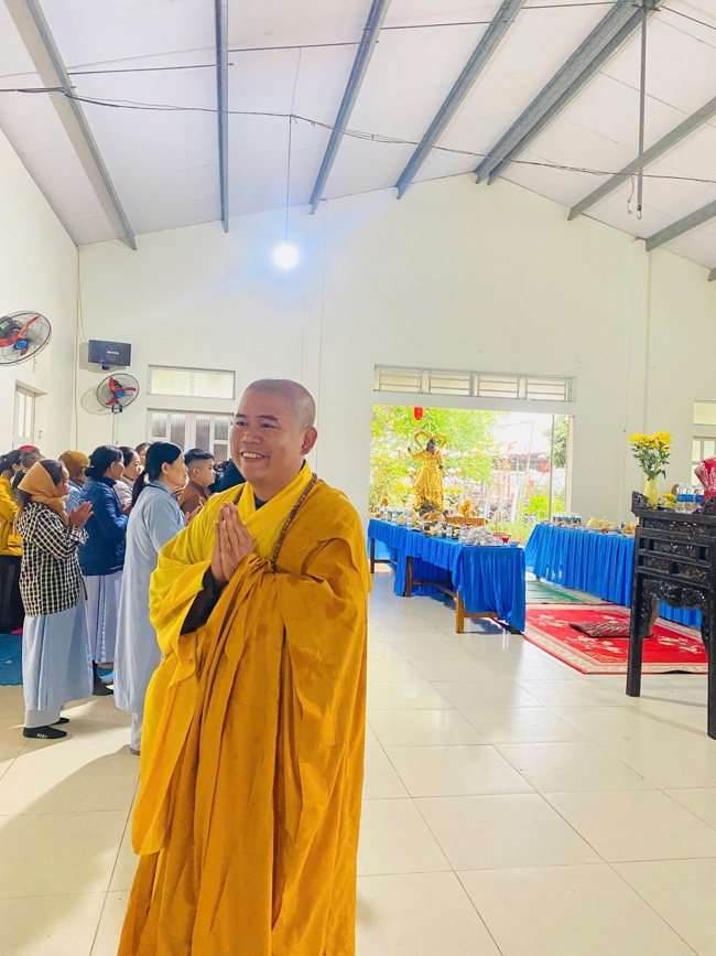 Chùa Đống Cao (Thanh Hóa) - Khoá tu cuối năm: Lễ tất niên và phát quà tết Bính Ngọ.