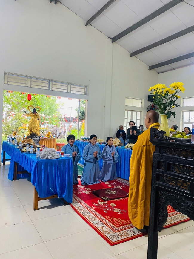 Chùa Đống Cao (Thanh Hóa) - Khoá tu cuối năm: Lễ tất niên và phát quà tết Bính Ngọ.