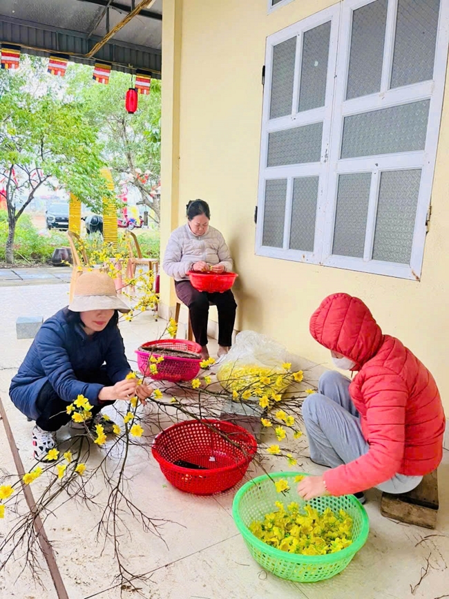 Chùa Đống Cao (Thanh Hóa) - Khoá tu cuối năm: Lễ tất niên và phát quà tết Bính Ngọ.