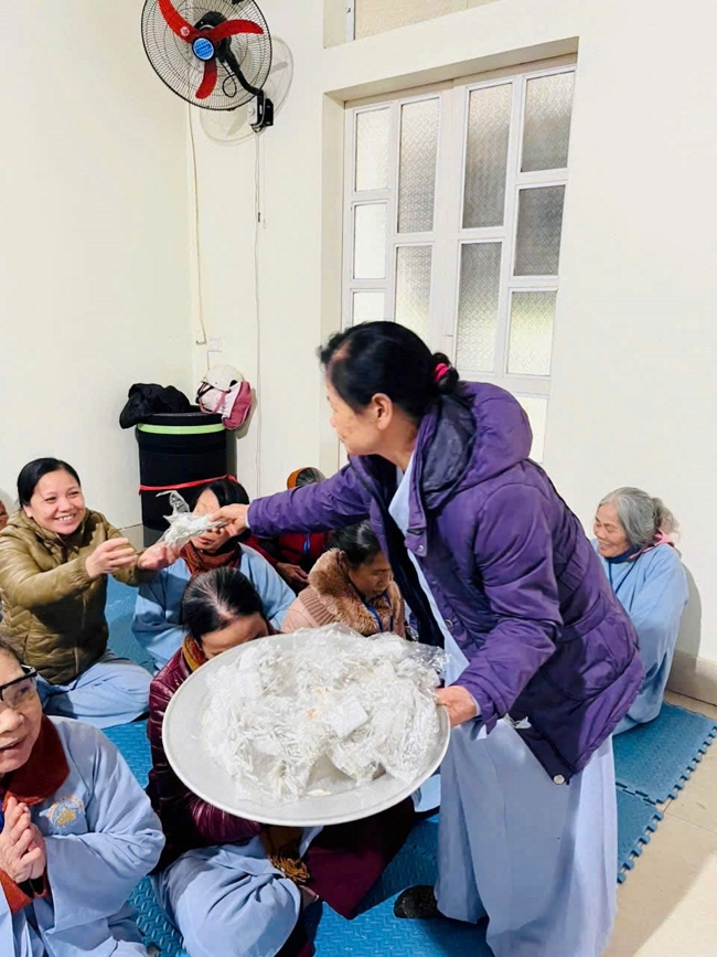 Chùa Đống Cao (Thanh Hóa) - Khoá tu cuối năm: Lễ tất niên và phát quà tết Bính Ngọ.