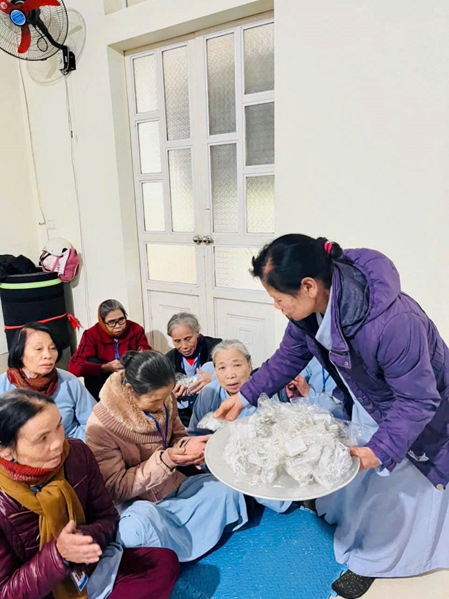 Chùa Đống Cao (Thanh Hóa) - Khoá tu cuối năm: Lễ tất niên và phát quà tết Bính Ngọ.