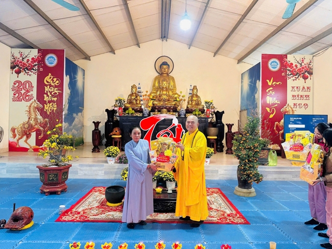 Chùa Đống Cao - Thanh Hoá: Lễ thượng nêu và tri ân đệ tử lần thứ 08.