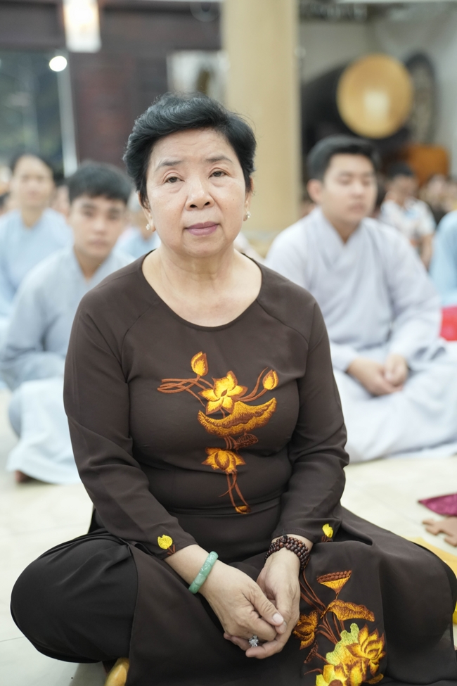 Khai bút đầu xuân và lễ Giao Thừa mừng Xuân Bính Ngọ 2026 - Chùa Hoằng Pháp