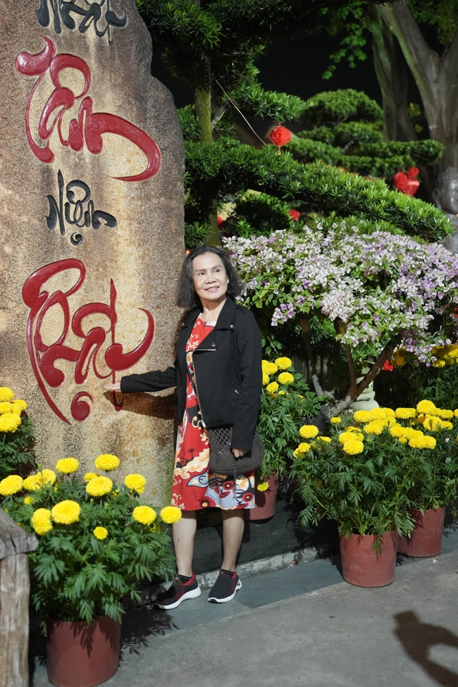 Khai bút đầu xuân và lễ Giao Thừa mừng Xuân Bính Ngọ 2026 - Chùa Hoằng Pháp