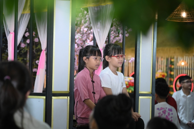 Khai bút đầu xuân và lễ Giao Thừa mừng Xuân Bính Ngọ 2026 - Chùa Hoằng Pháp