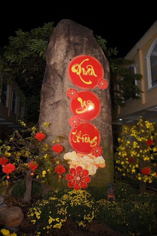 Khai bút đầu xuân và lễ Giao Thừa mừng Xuân Bính Ngọ 2026 - Chùa Hoằng Pháp