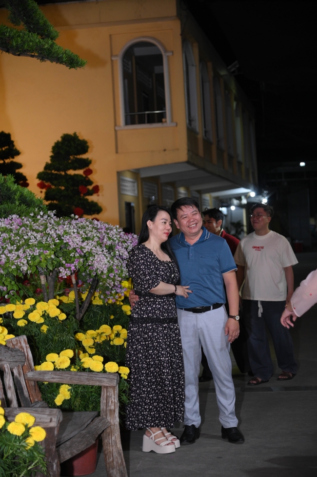 Khai bút đầu xuân và lễ Giao Thừa mừng Xuân Bính Ngọ 2026 - Chùa Hoằng Pháp