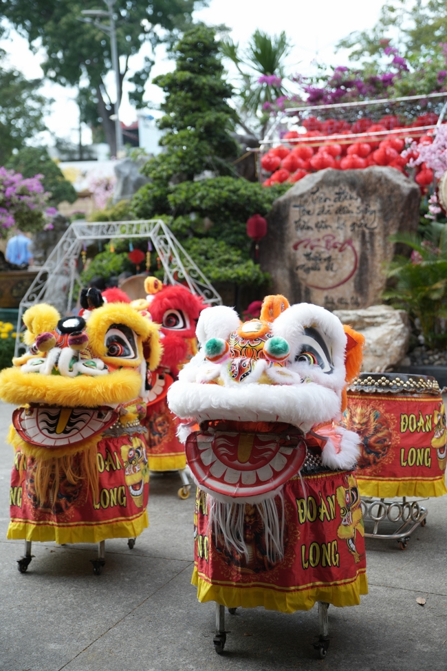 Khai bút đầu xuân và lễ Giao Thừa mừng Xuân Bính Ngọ 2026 - Chùa Hoằng Pháp