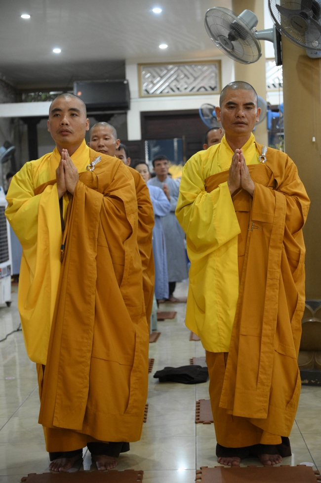 Khai bút đầu xuân và lễ Giao Thừa mừng Xuân Bính Ngọ 2026 - Chùa Hoằng Pháp