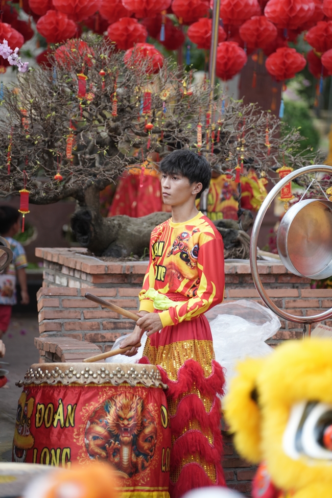 Khai bút đầu xuân và lễ Giao Thừa mừng Xuân Bính Ngọ 2026 - Chùa Hoằng Pháp