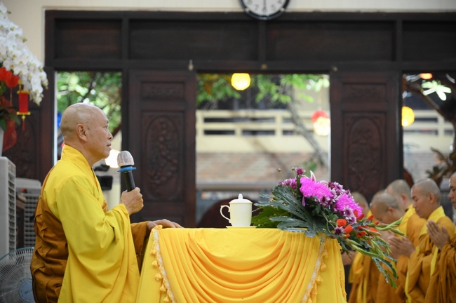 Khai bút đầu xuân và lễ Giao Thừa mừng Xuân Bính Ngọ 2026 - Chùa Hoằng Pháp