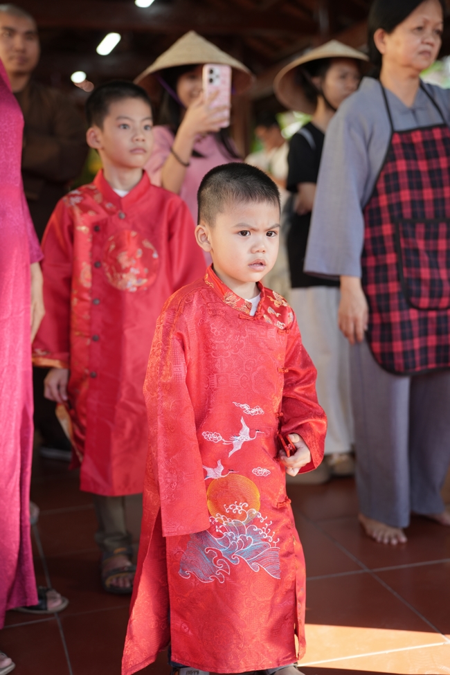 Khai bút đầu xuân và lễ Giao Thừa mừng Xuân Bính Ngọ 2026 - Chùa Hoằng Pháp