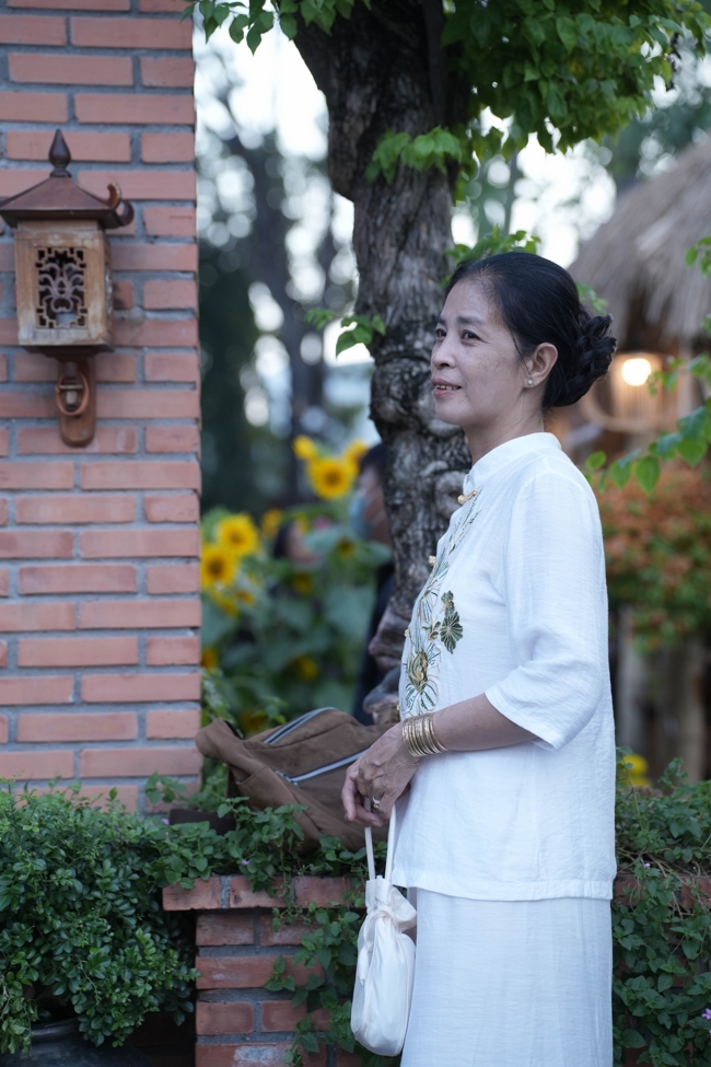 Tặng lộc đầu Xuân - Mồng 3 Tết Bính Ngọ 2026