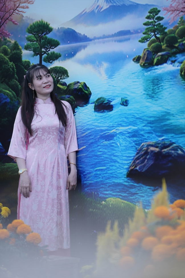 Tặng lộc đầu Xuân - Mồng 3 Tết Bính Ngọ 2026