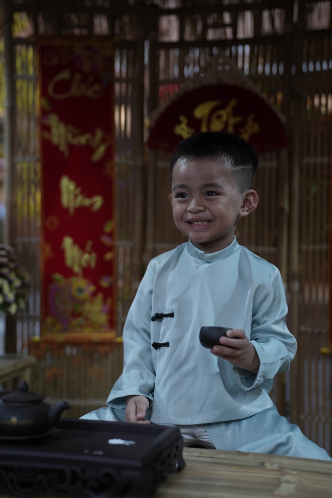 Tặng lộc đầu Xuân - Mồng 3 Tết Bính Ngọ 2026