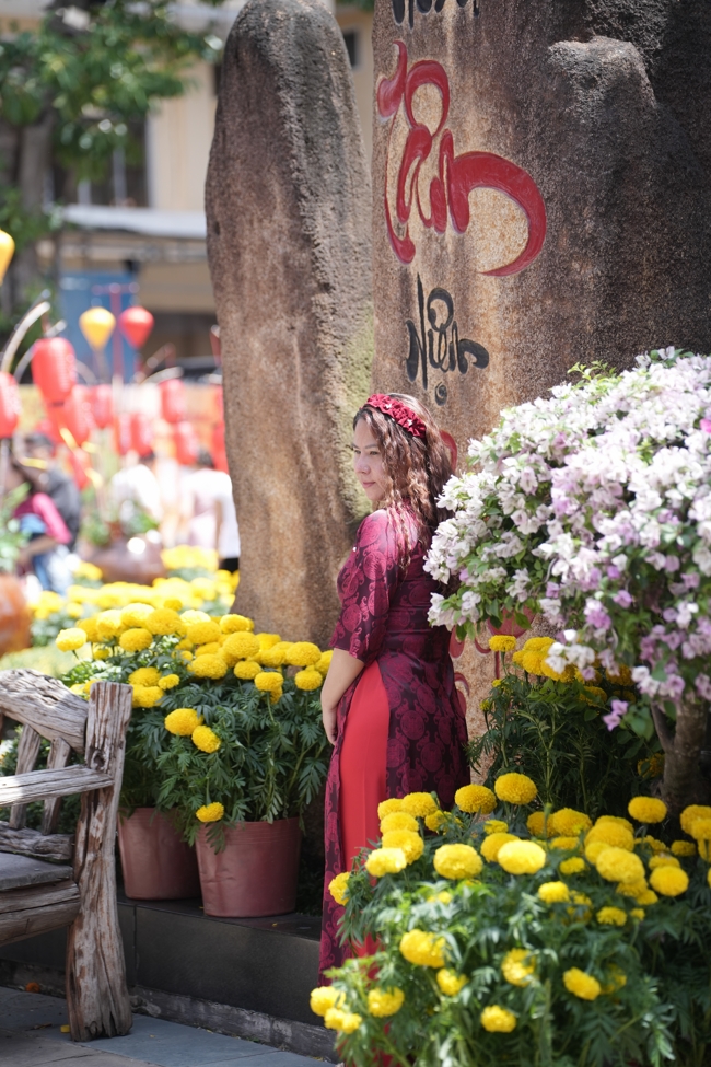 Tặng lộc đầu Xuân - Mồng 2 Tết Bính Ngọ 2026