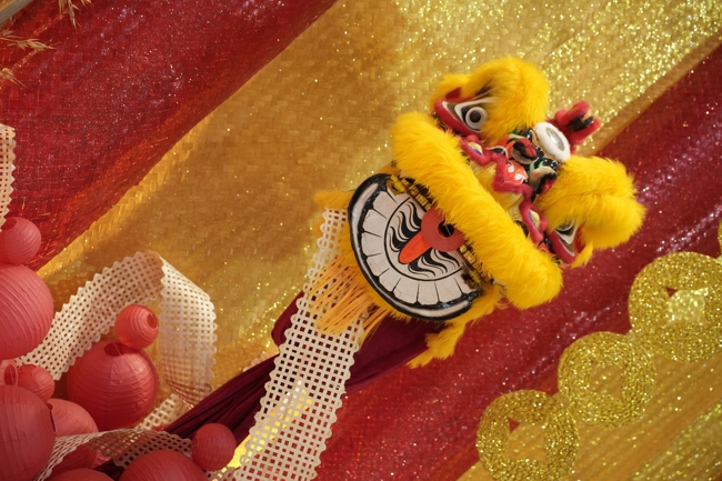 Tặng lộc đầu Xuân - Mồng 2 Tết Bính Ngọ 2026