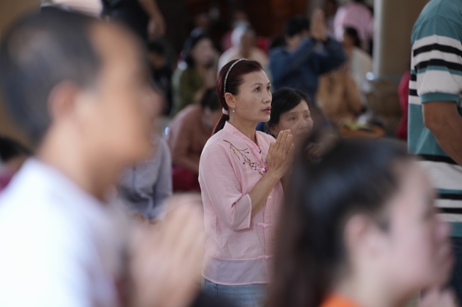 Tặng lộc đầu Xuân - Mồng 2 Tết Bính Ngọ 2026