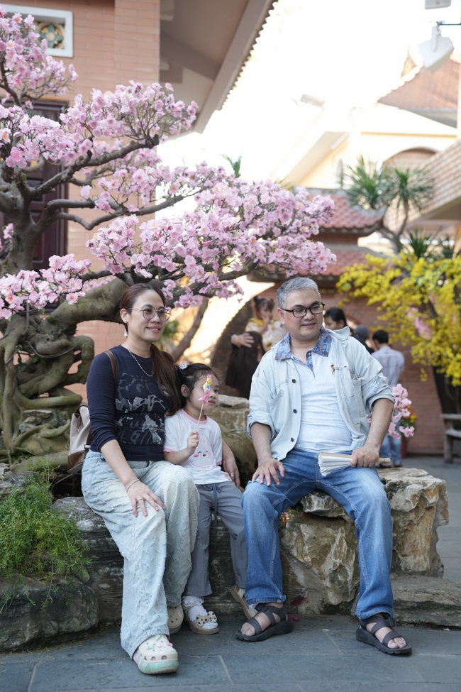 Tặng lộc đầu xuân - Mồng 4 Tết Bính Ngọ 2026.