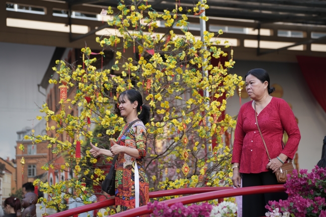 Tặng lộc đầu xuân - Mồng 4 Tết Bính Ngọ 2026.