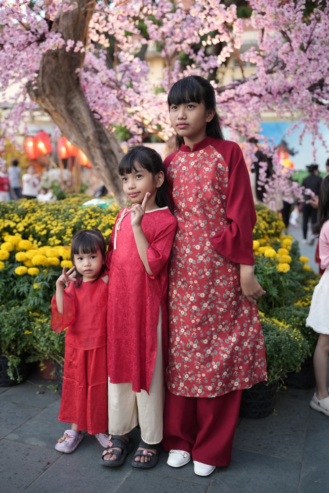 Tặng lộc đầu xuân - Mồng 4 Tết Bính Ngọ 2026.