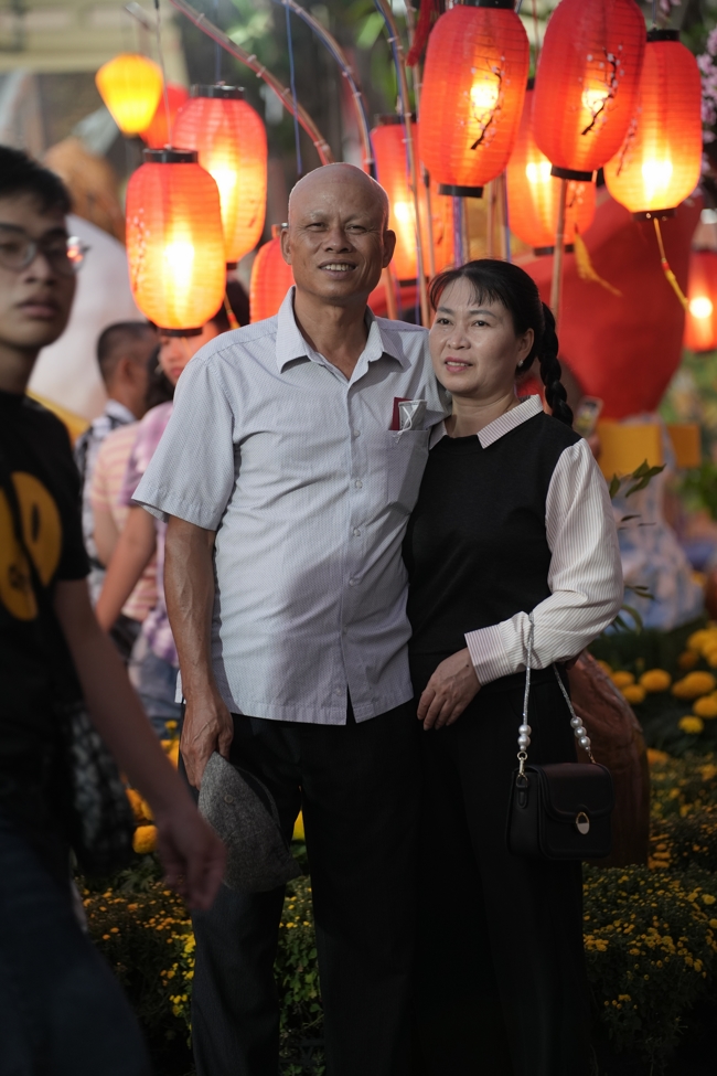 Tặng lộc đầu xuân - Mồng 4 Tết Bính Ngọ 2026.