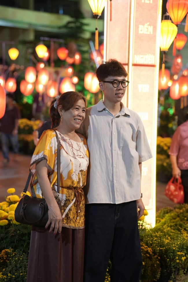 Tặng lộc đầu xuân - Mồng 4 Tết Bính Ngọ 2026.