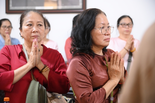 Tặng lộc đầu xuân - Mồng 4 Tết Bính Ngọ 2026.