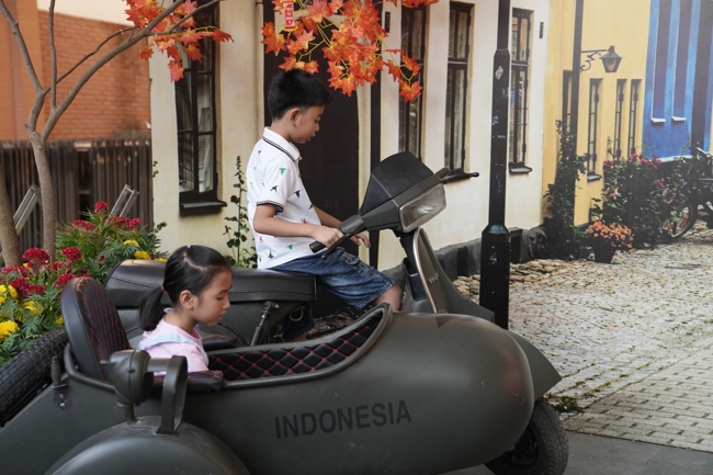 Tặng lộc đầu xuân - Mồng 4 Tết Bính Ngọ 2026.