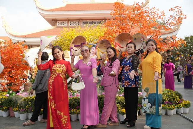 Tổng kết mùa Xuân Bính Ngọ 2026 | Chùa Hoằng Pháp