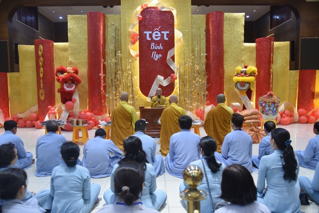 Hành Hương Thập Tự Đầu Năm Bính Ngọ 2026.