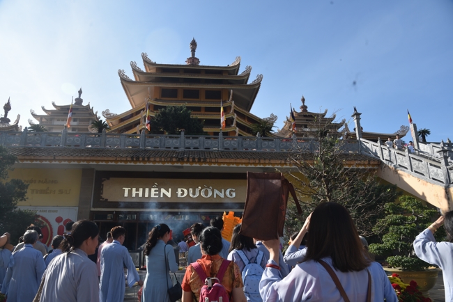 Hành Hương Thập Tự Đầu Năm Bính Ngọ 2026.