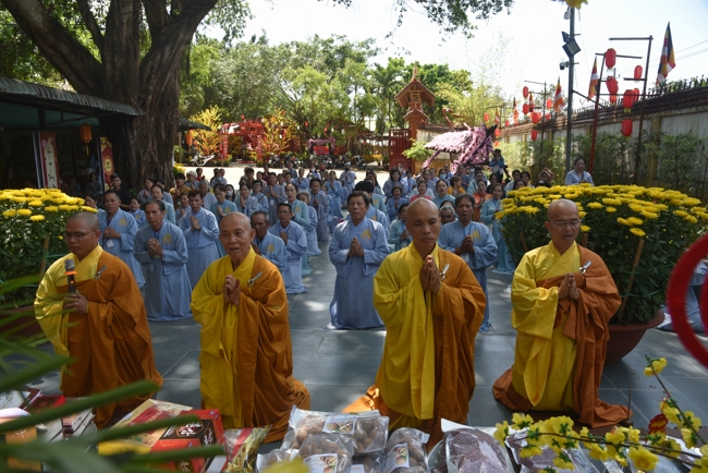 Hành Hương Thập Tự Đầu Năm Bính Ngọ 2026.